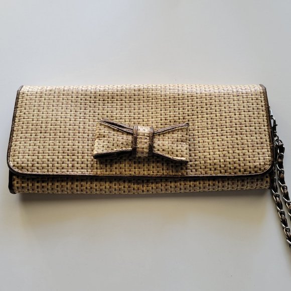 Bueno Handbags - Womens Woven Straw Clutch Purse Beige Neutral Coin Wristlet Wallet Bow Handbag